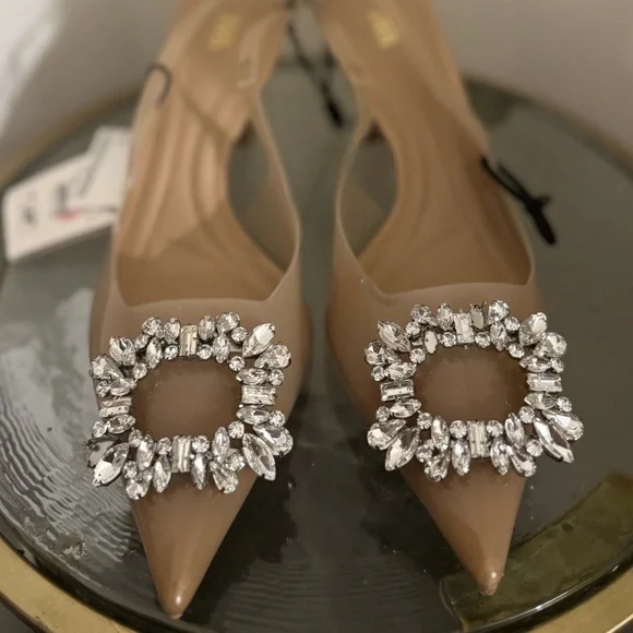 Zara Beige Heels with Crystal Embellishments - Picture 4 of 5